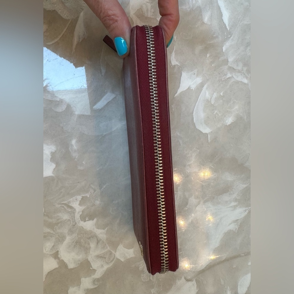 Authentic Gucci GG Mauve Zip Around Wallet - Picture 7 of 11